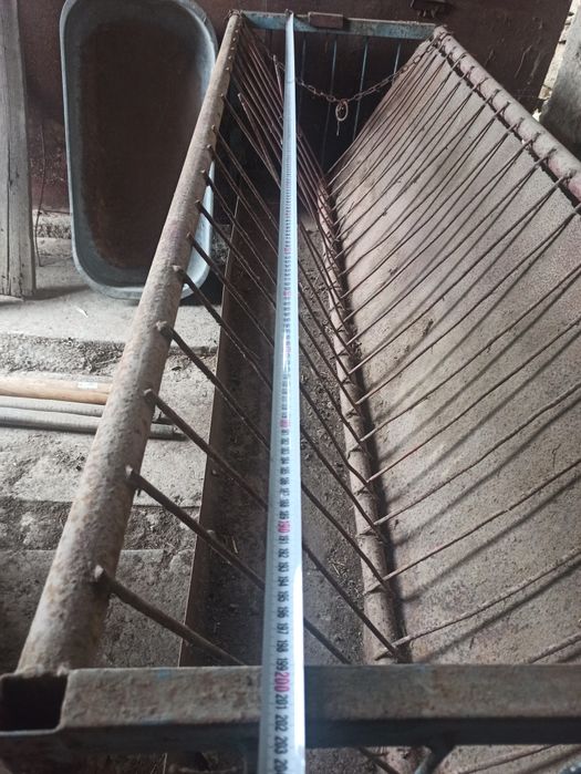 Хранила / ясла за животни