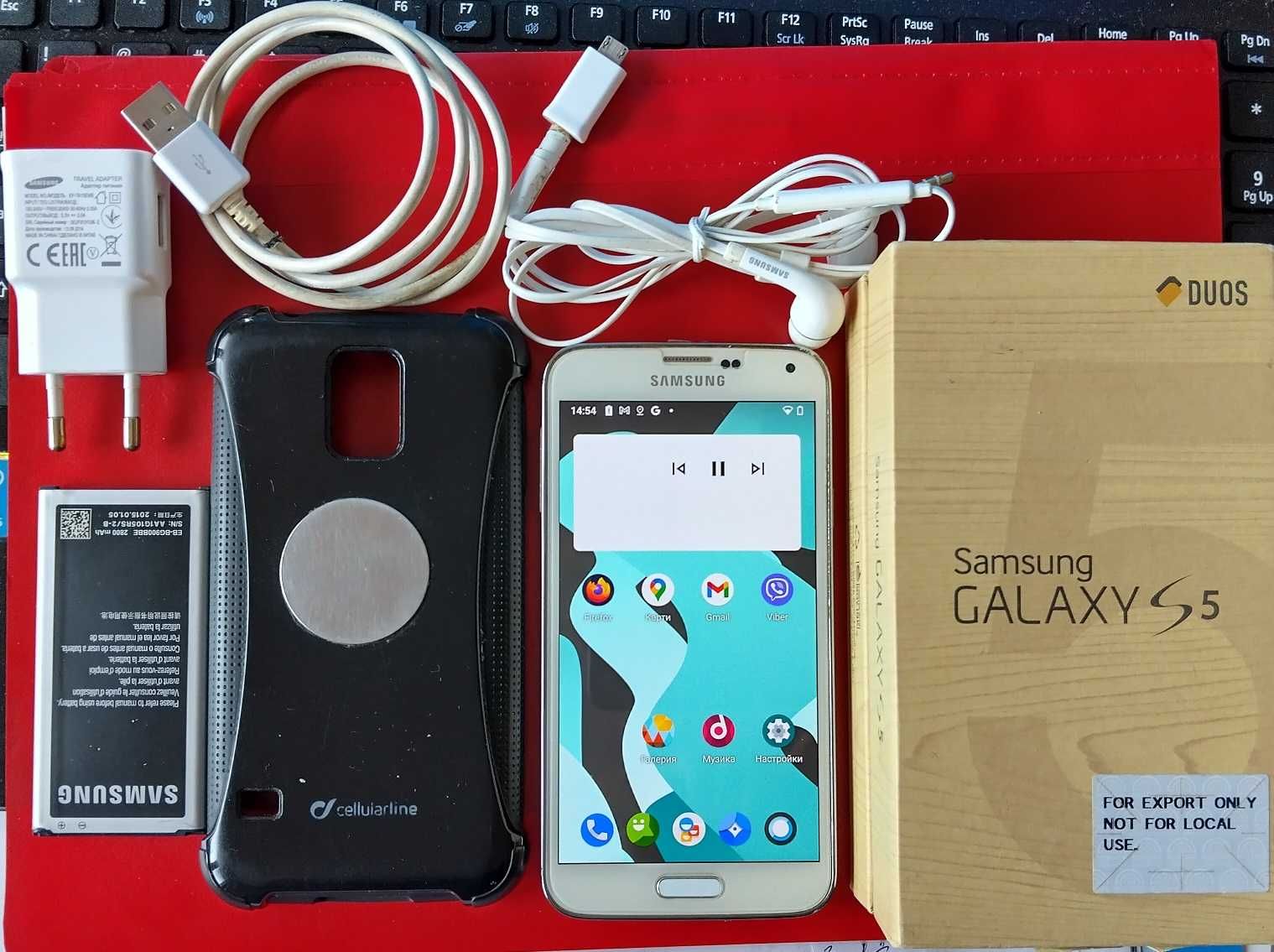 Продавам Samsung Galaxy S5 Duos SM-G900FD