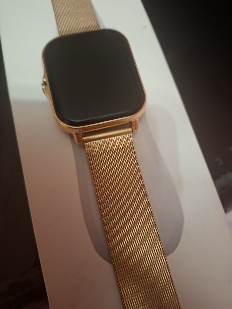 Продам умные часы IOS