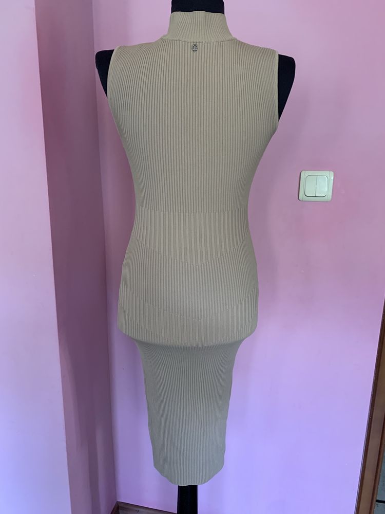 Бежова Рокля Guess-S