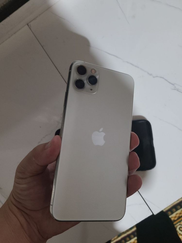 Iphone 11 pro max ochilmagan idyalni 512 g