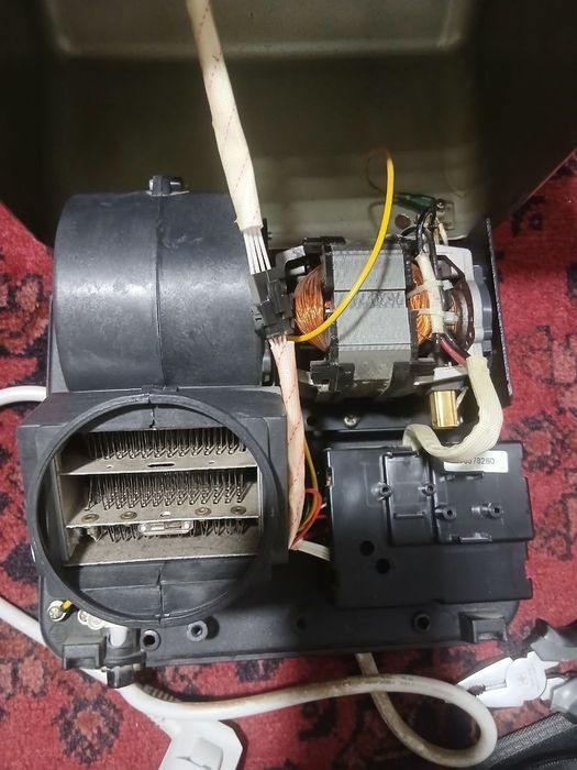 Сушилка для рук 2500 w (Qo'l quritgich) сотилади