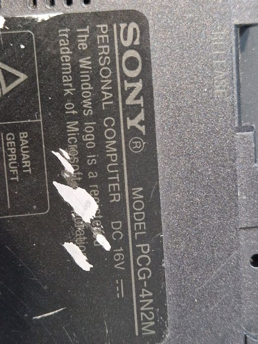 Laptop Sony PCG 4N2M Windows parolat