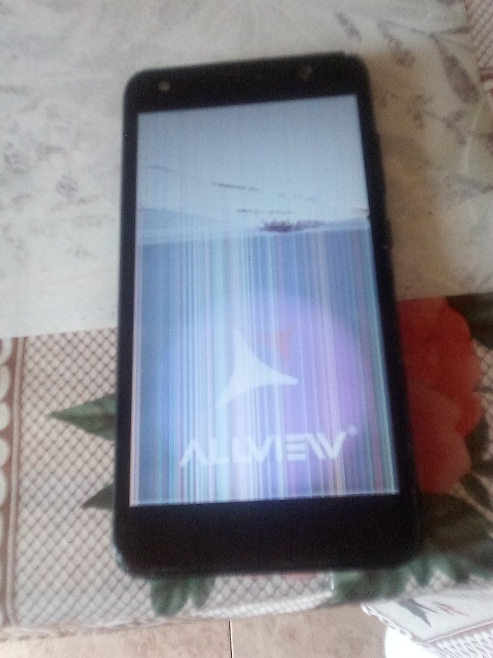 Tablete Allwiew (2) +telefon Allwiew A9 lite - defecte - 150 lei