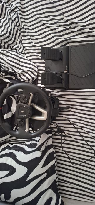 Volan Hori Racing Wheel Apex pentru PlayStation 4, PlayStation 5, PC