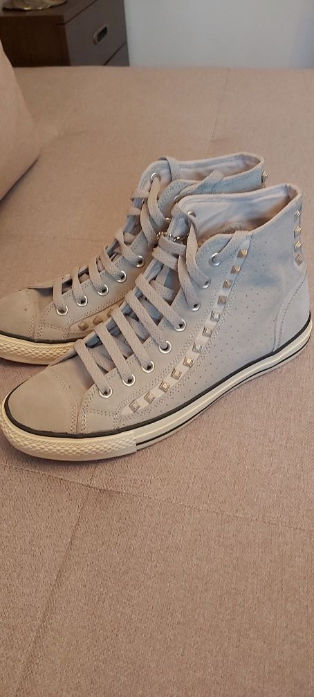 Converse 43 cu tinte piele intoarsa gri noi