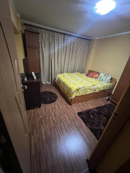 apartament 4 camere decomandat