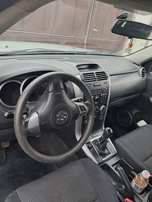 Vând suzuki grand vitara