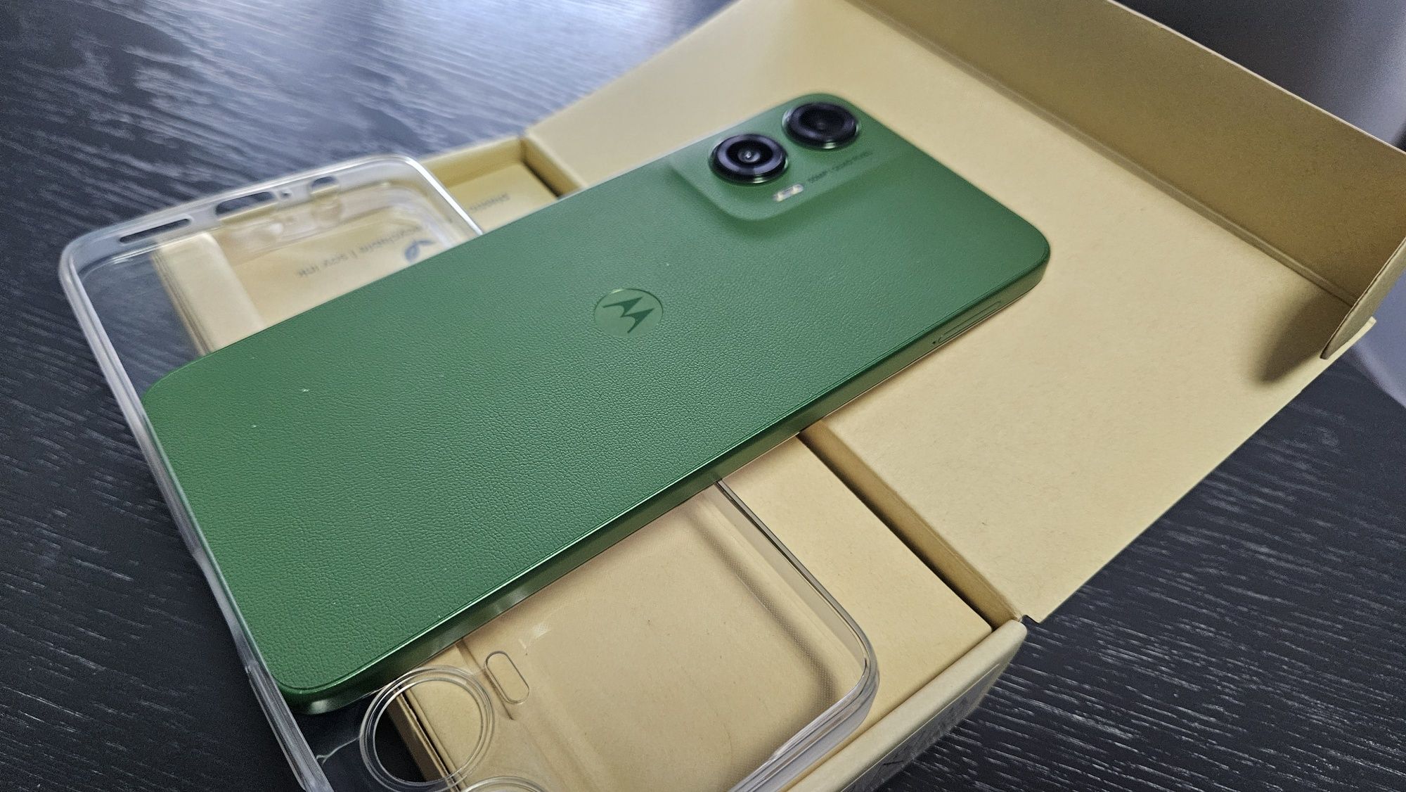 Motorola G35 256GB - *Нов* *Гаранция*
