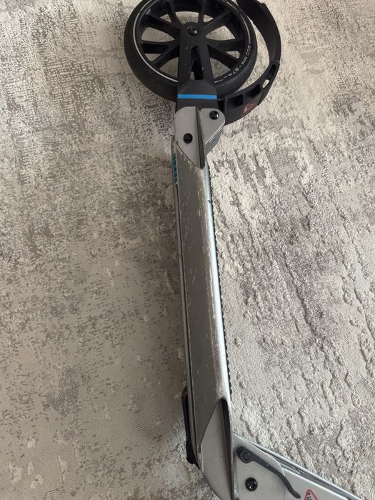 Trotineta pentru copii si adulti