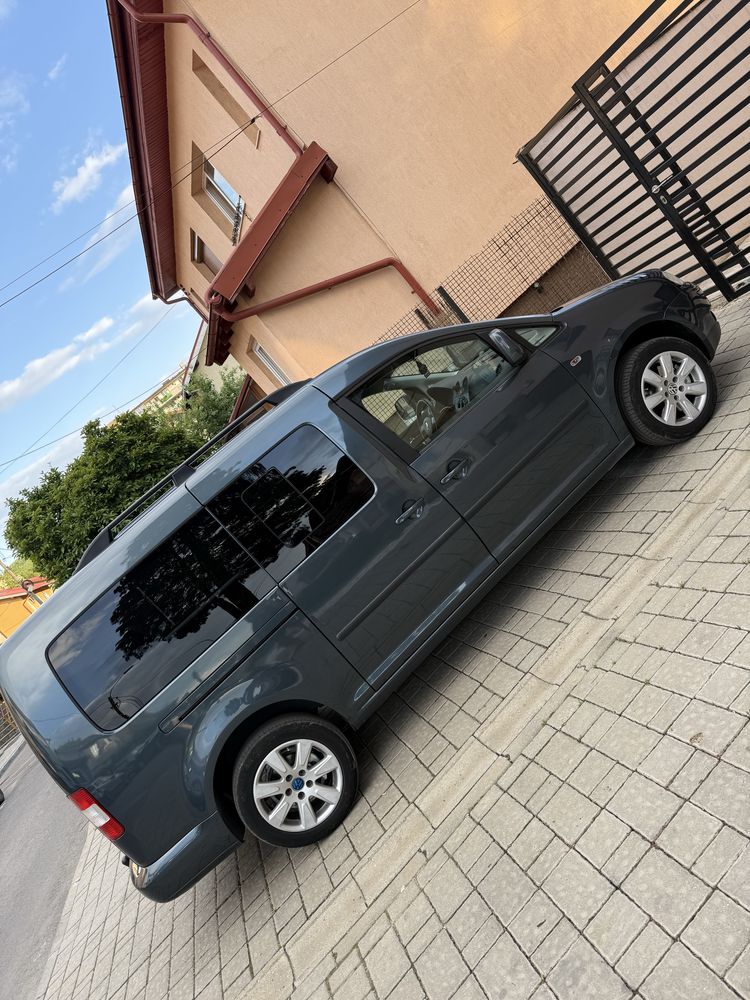 Vand Vw Caddy Maxi 7 Locuri