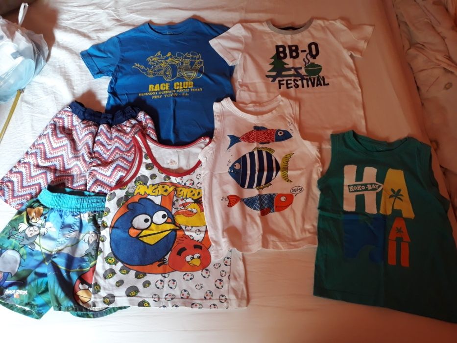 Lot  haine 4-5 ani maieu tricou pantaloni Angry Birds