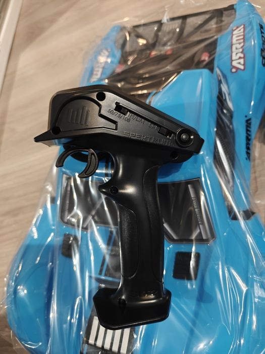 Vand telecomanda Spektrum Slt2+esc+receiver+motor, noi, nefolosite