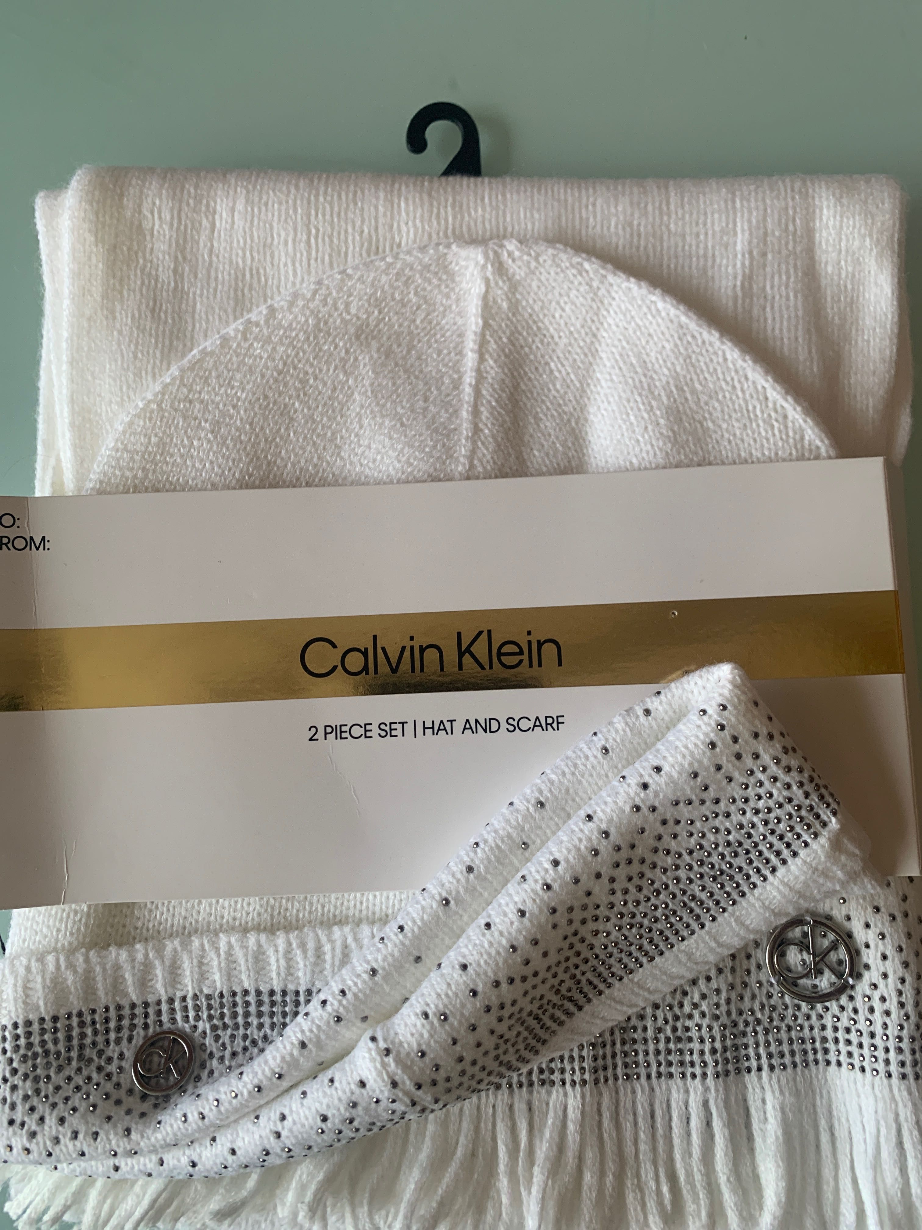 CALVIN KLEIN дамски сет от шапка и шал с кристали