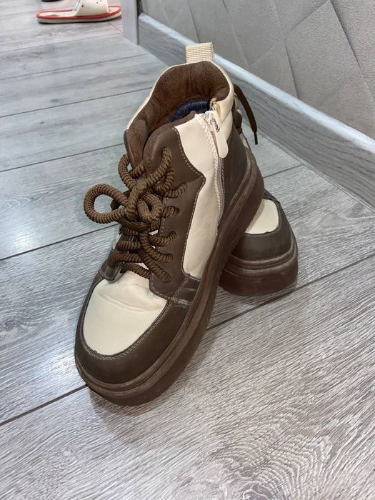 Обувь детская почти новая 35 размер