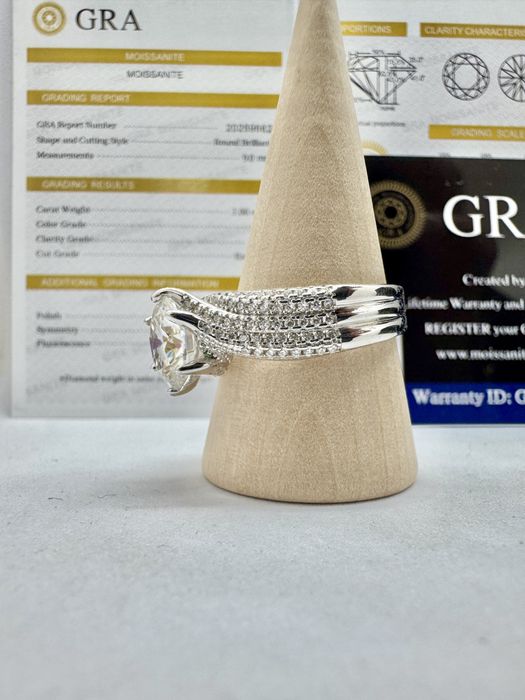 Сребърен пръстен с мойсанит (Диамант) 3 карата