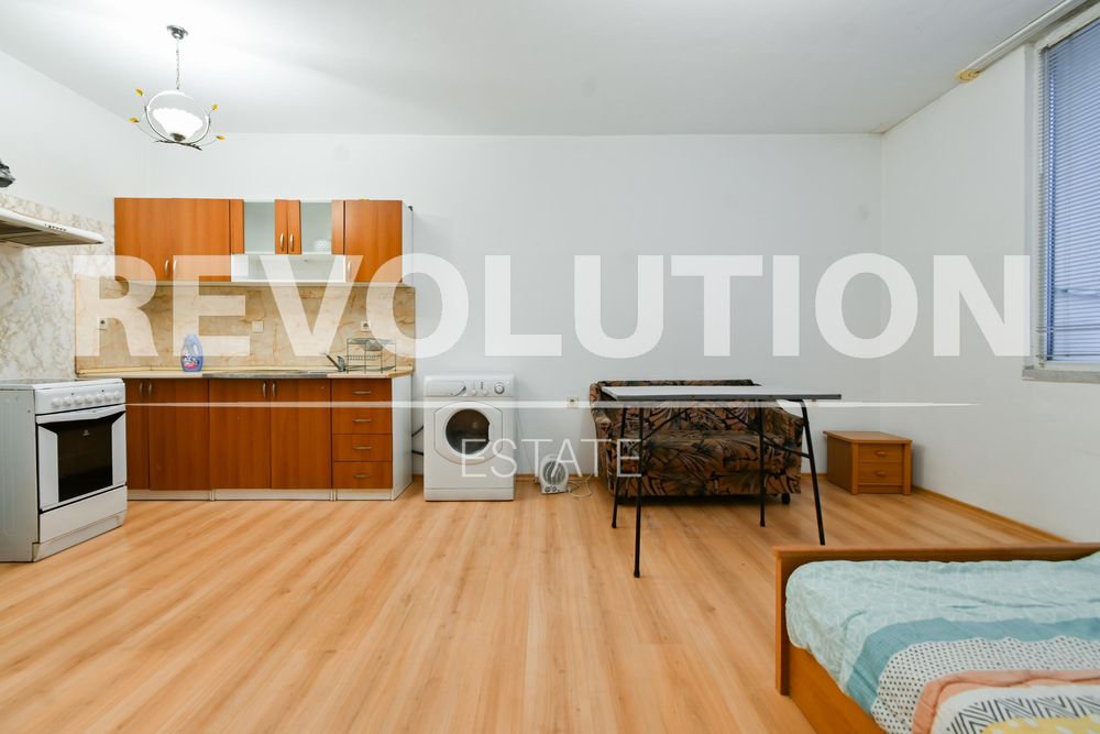 Дава се под наем Едностаен апартамент в София, Дружба 2 - 45 кв.м за 400 € - Снимка #2