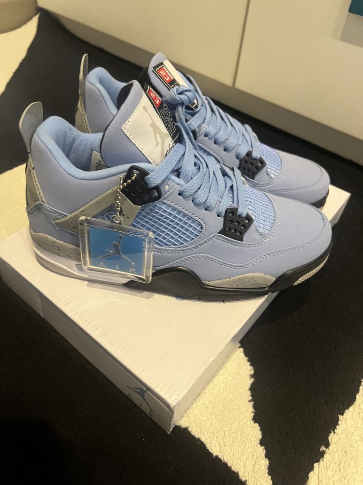 Jordan 4 Univesity blue