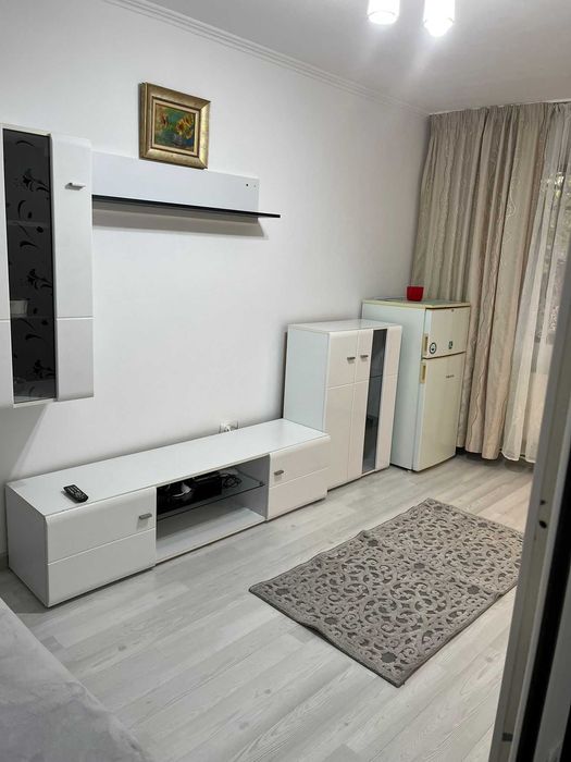 Închiriez apartament 2 camere