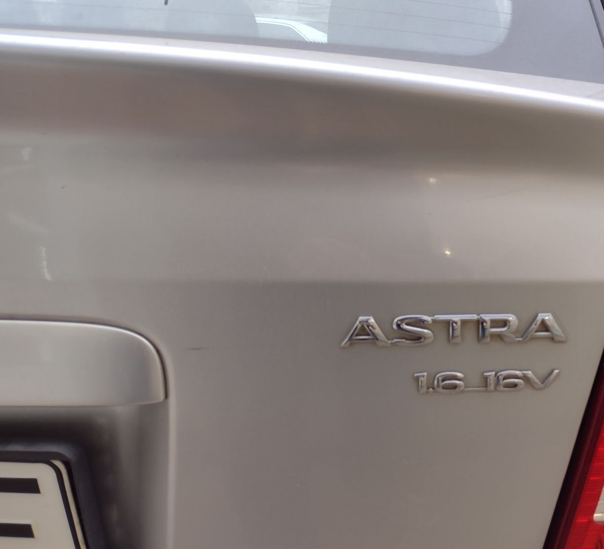 Emblema Opel Astra