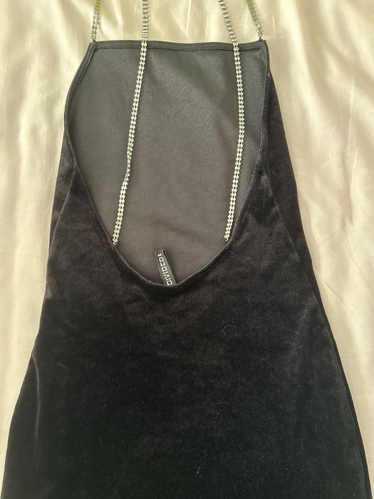 Черна рокля с гол гръб H&M