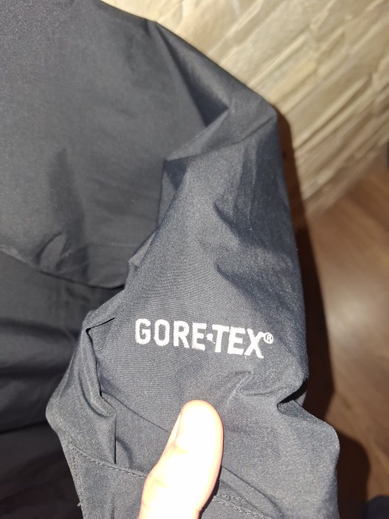 Vand Geaca Anti-vant/Windbreaker The North Face x Goretex marimea XXL