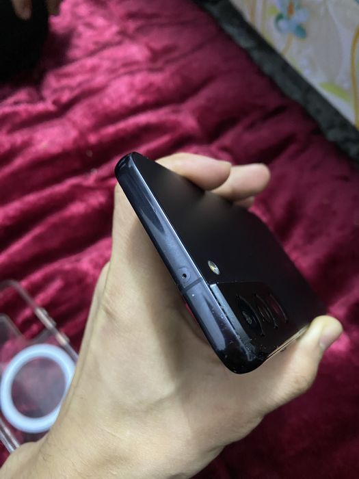 Samsung galaxy s22 / zarafshon