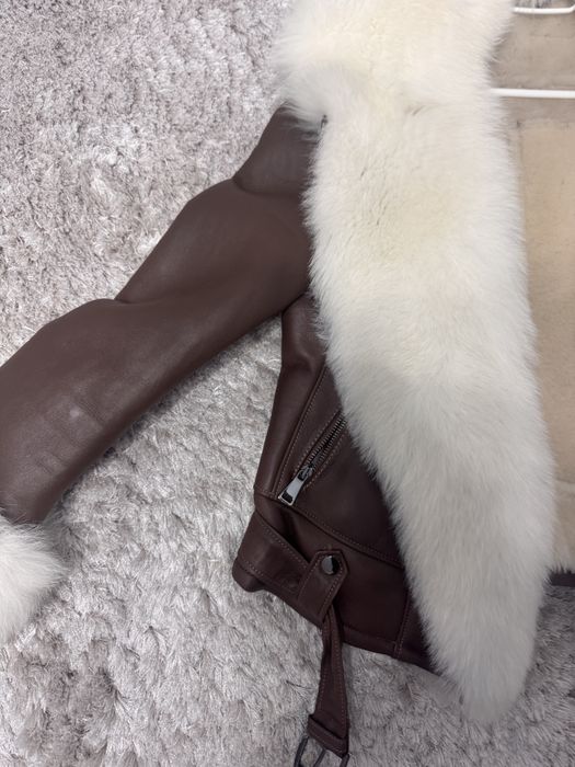 Cojoc de piele naturala si blana de vulpe