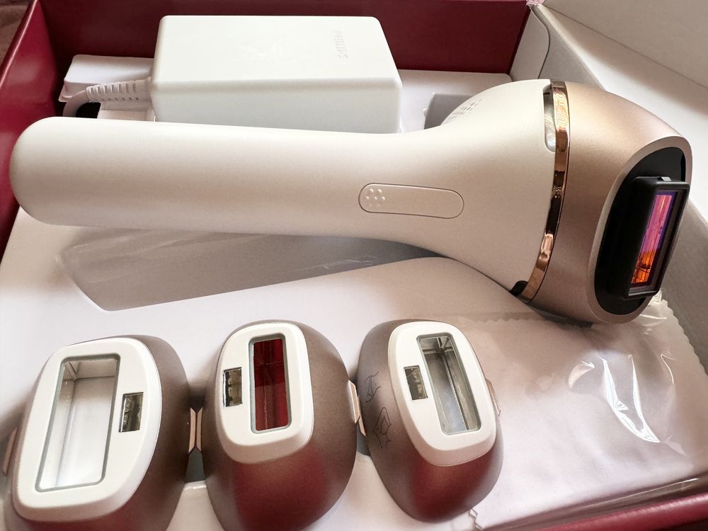 По договаряне-ЧИСТО НОВ Philips Lumea IPL Hair Removal 9900 BRI973/00