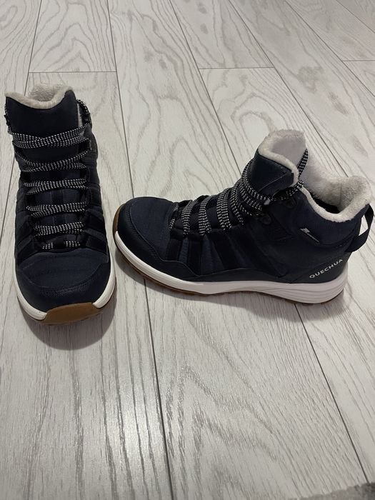 Ghete de drumetie impermeabile