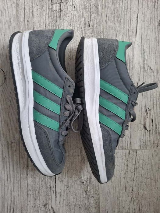 Маратонки 43 номер Adidas