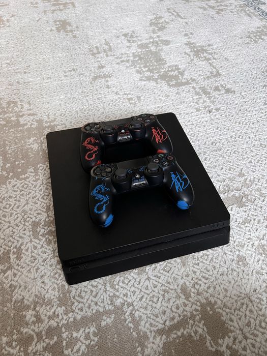 PlayStation 4 slim
