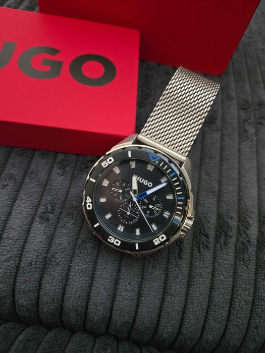 Часовник Hugo Watches