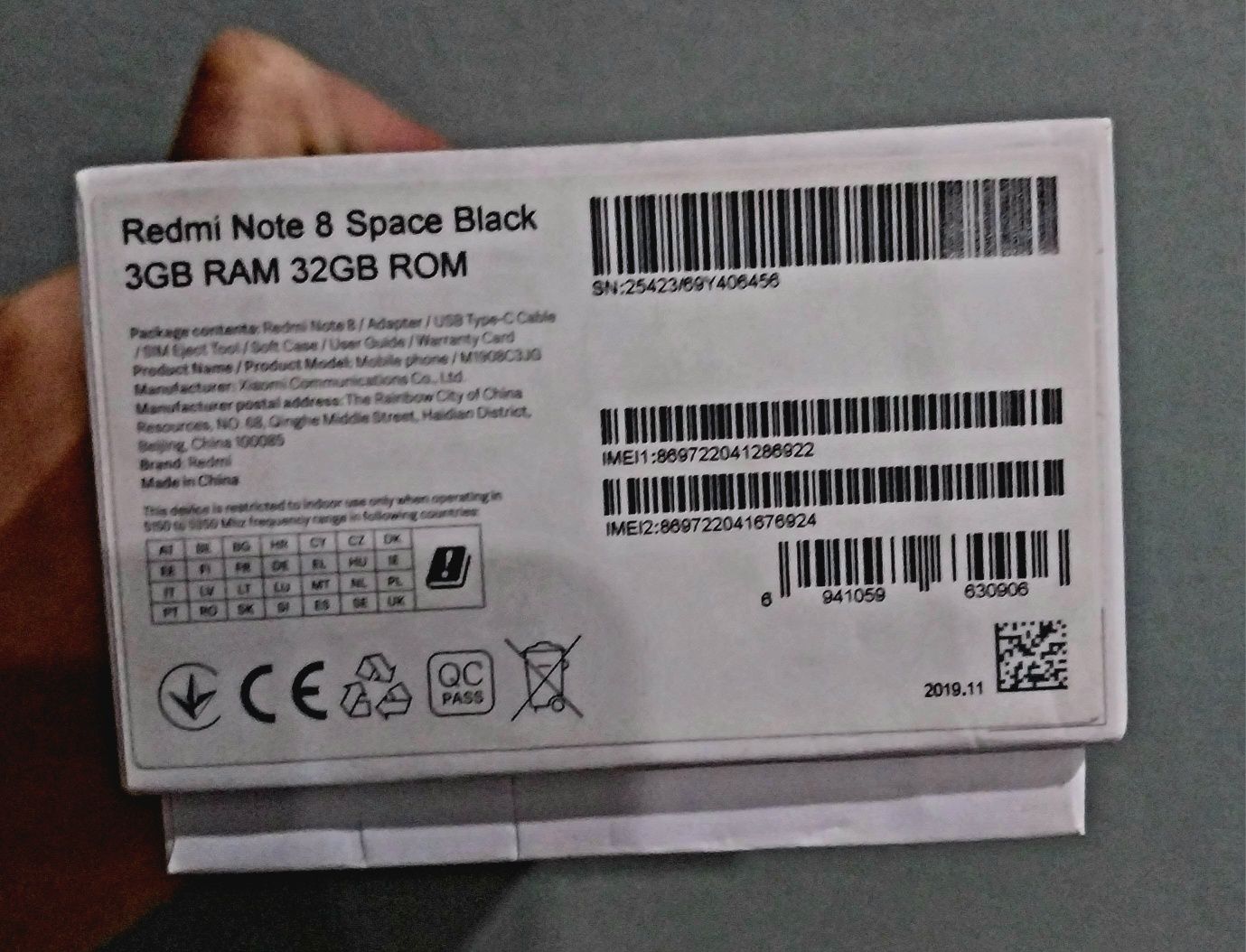 Продам телефон Redmi 8 space black 3gb/32 gb