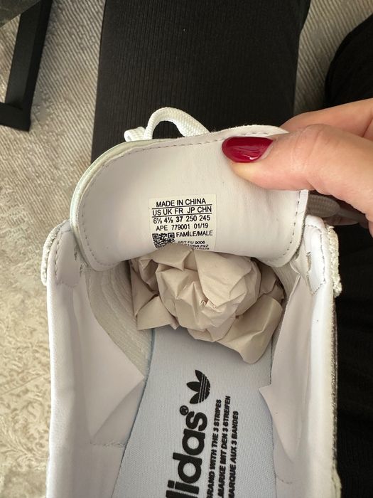 Маратонки Adidas