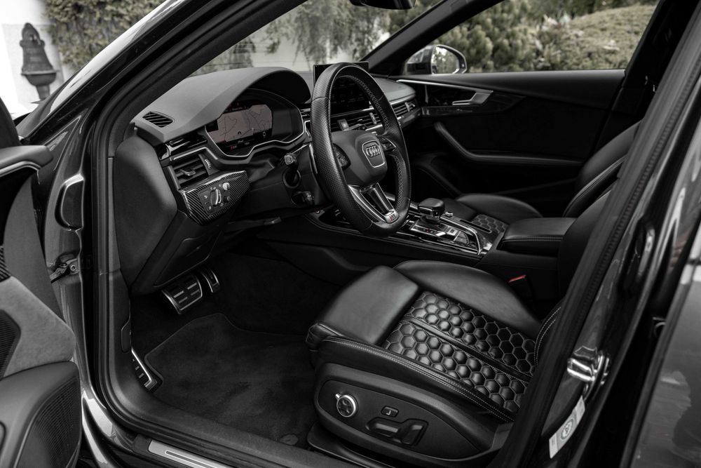 Autoturism Audi RS4 B9.5
