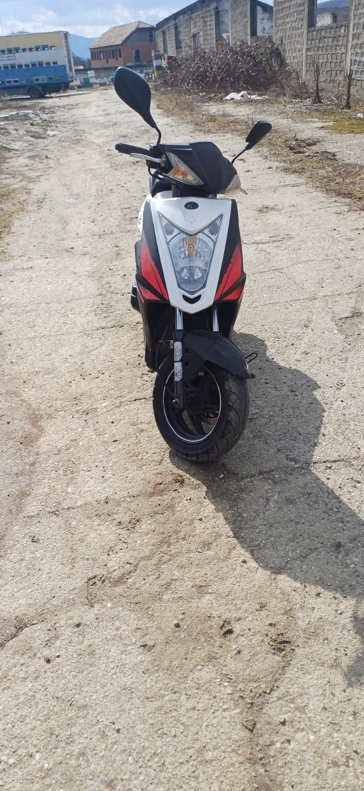 Vand scuter kimco agility 2 timpi