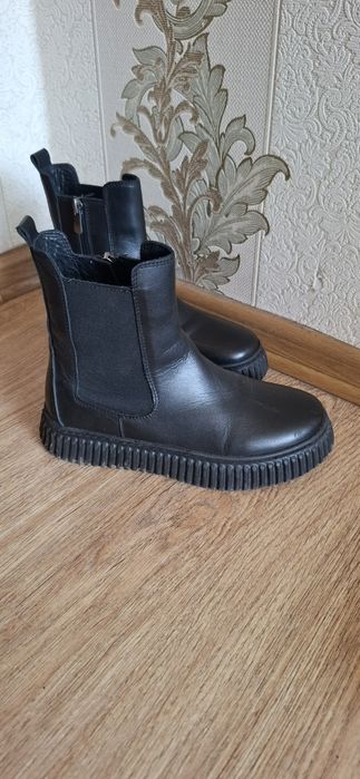 Ботинки на девочку