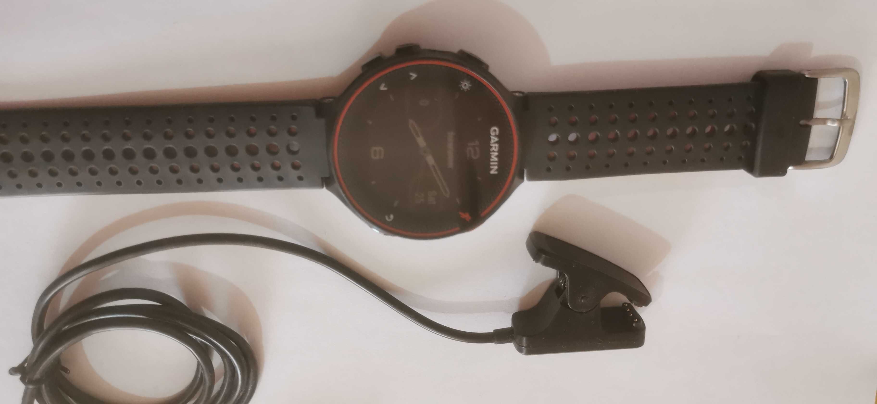 Ceas/Smartwatch Garmin Forerunner 235