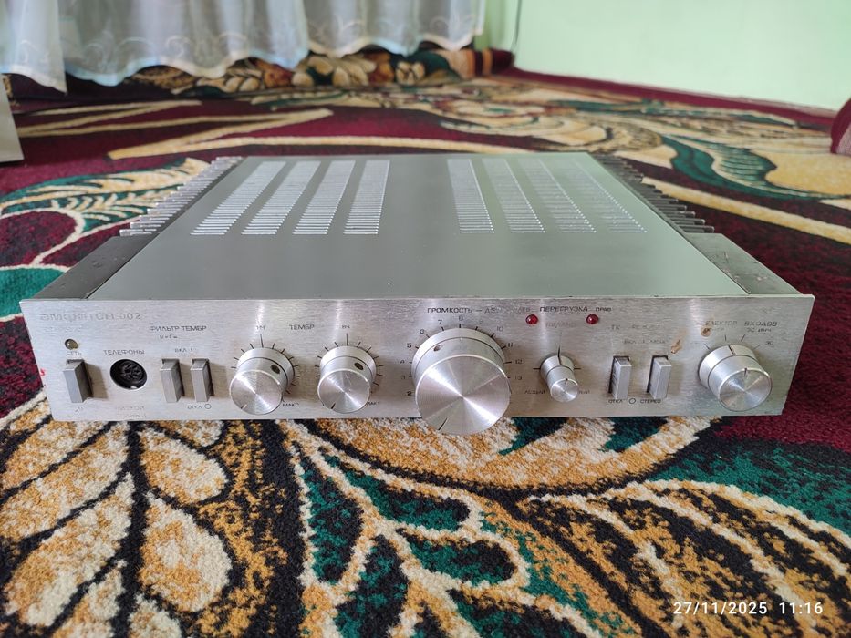 Усилител АМФИТОН  У - 002 сотилади