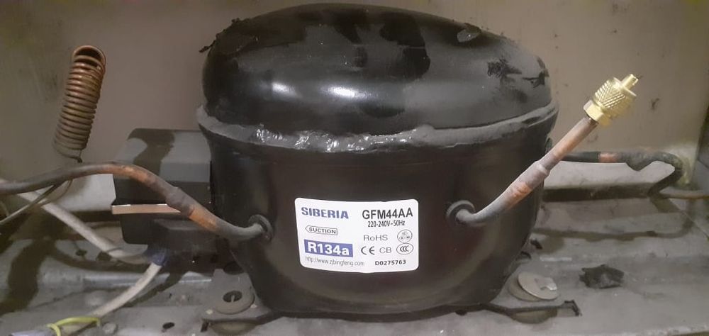 Продам мотор на холодильник