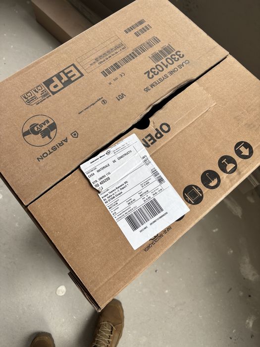 Vand centrala ARISTON CLAS ONE NET/ one system  prin condensare 35 Kw