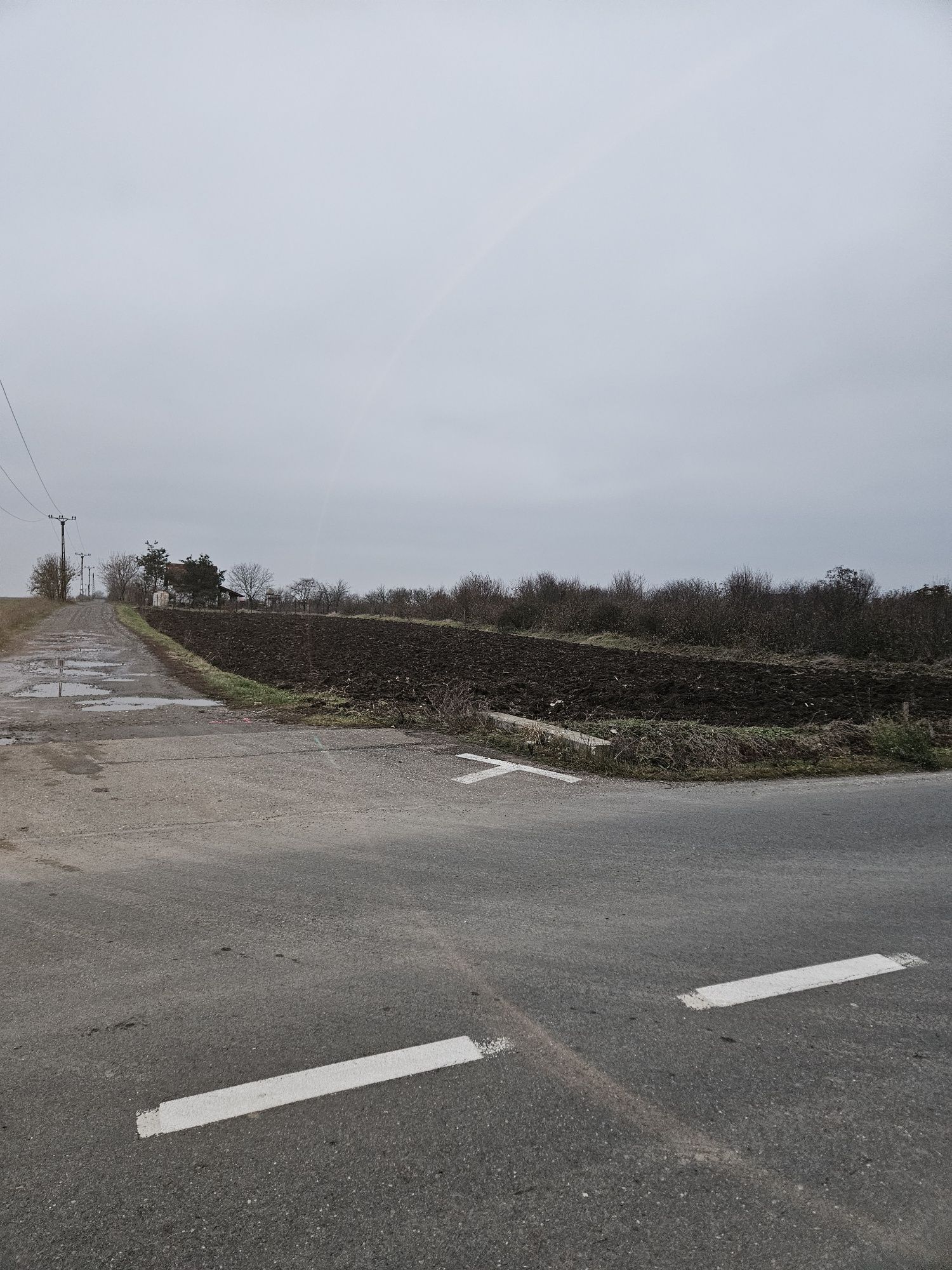 Vand parcele de teren în zona Tireamului
