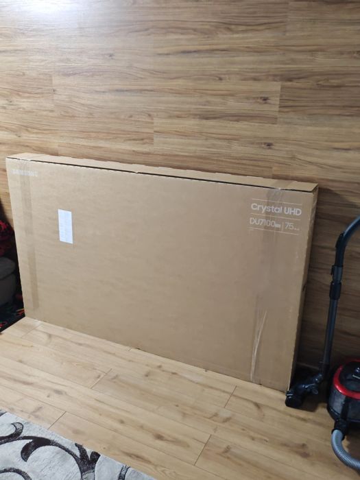 Smart TV Samsung 75inch 190cm Netflix YouTube UHD 4K