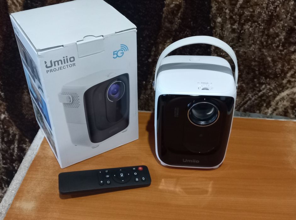 Продам обмен проектор в хорошем состоянии