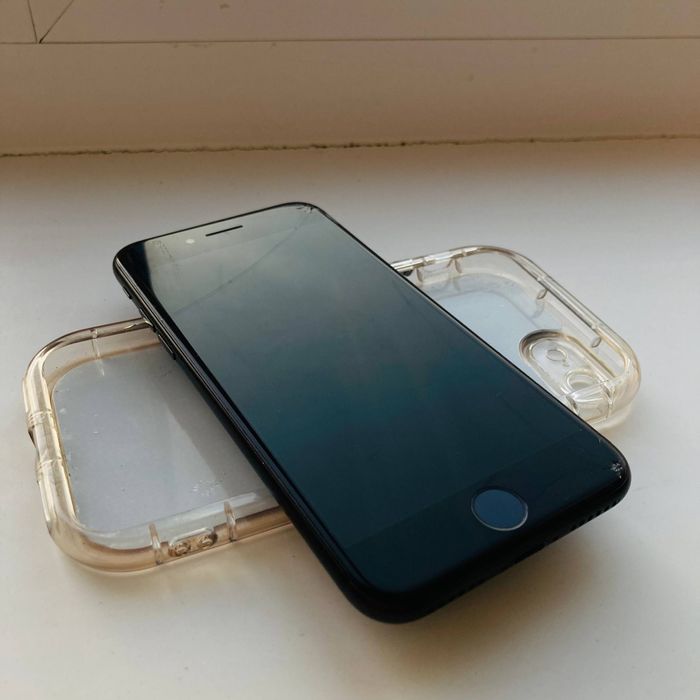 Продам iPhone 7  27 000тг
