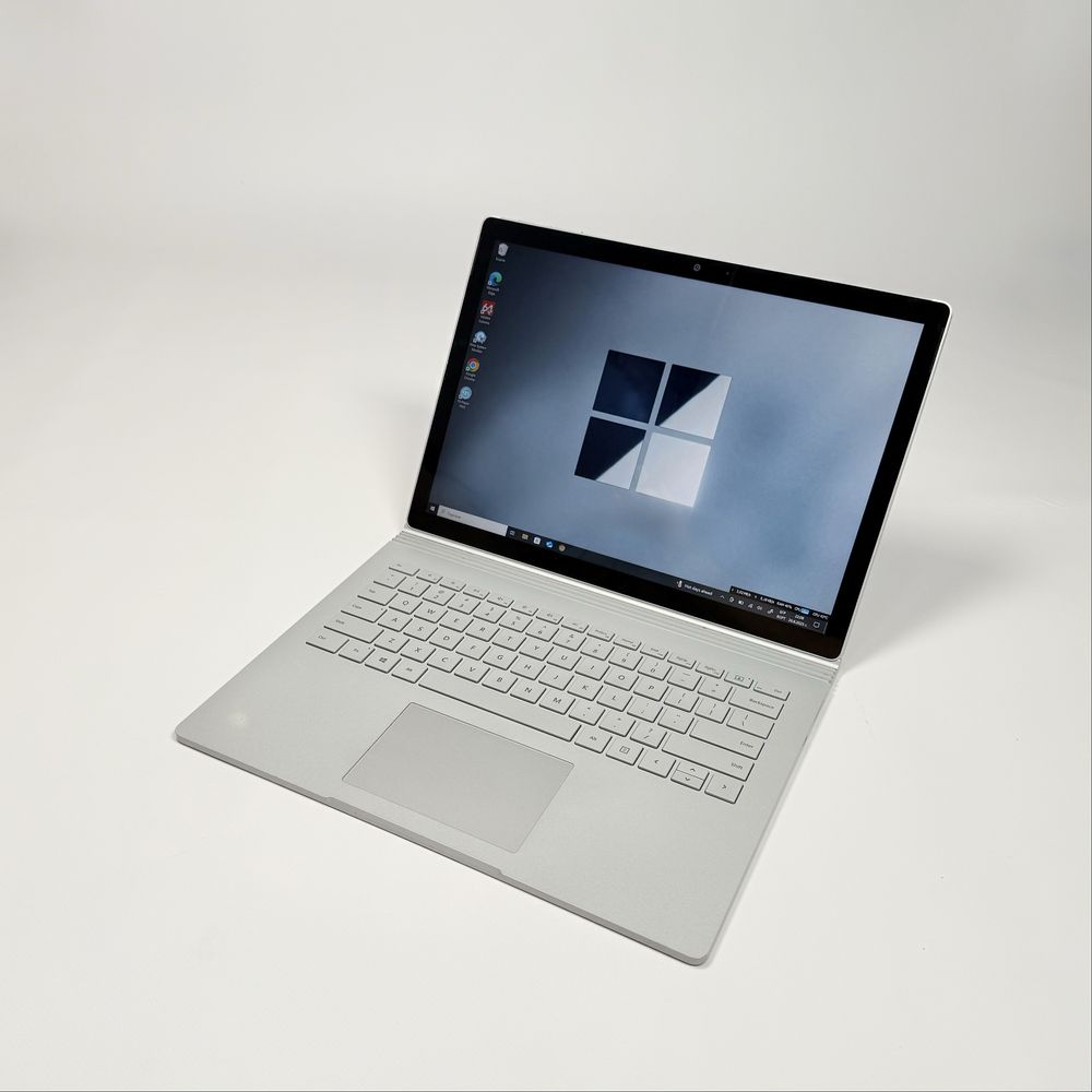 Microsoft Surface 2/13,5” 3K Touch/i5-7300U/8GB RAM/256GB NVMe