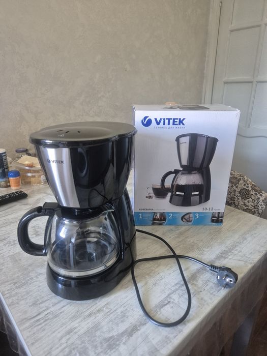 Кофеварка Vitek VT-1503 BK Б/у