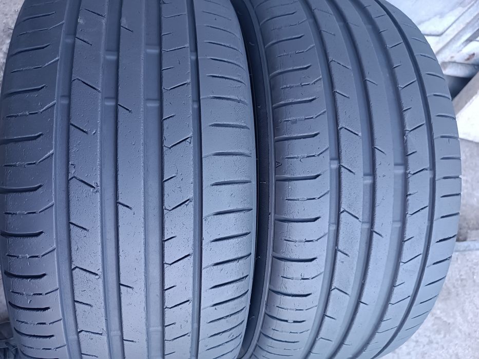 225/45/17 Toyo .