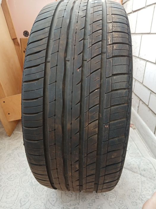 Продам шину RXMOTICN